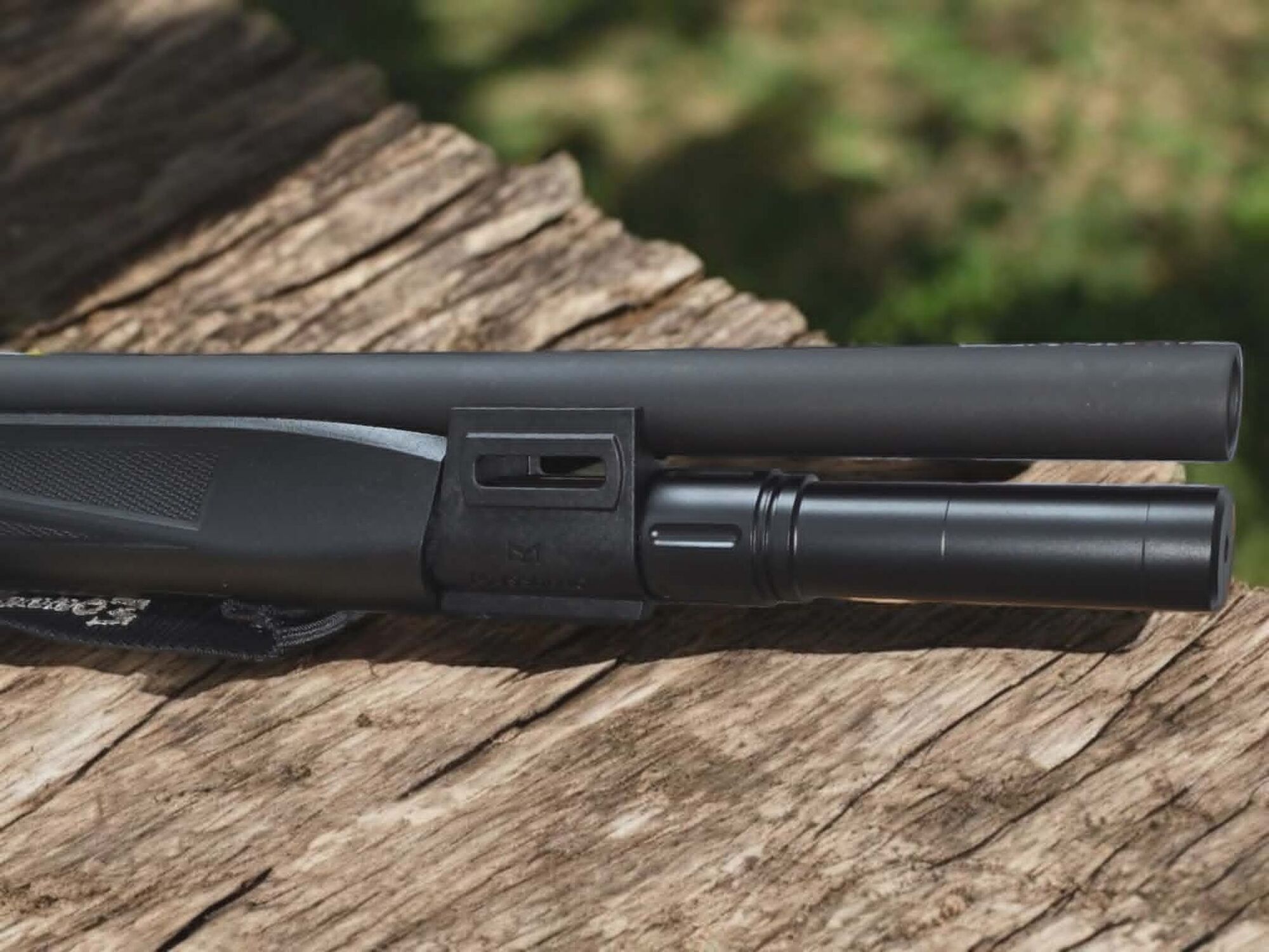 Mossberg 990  Magazine Extension